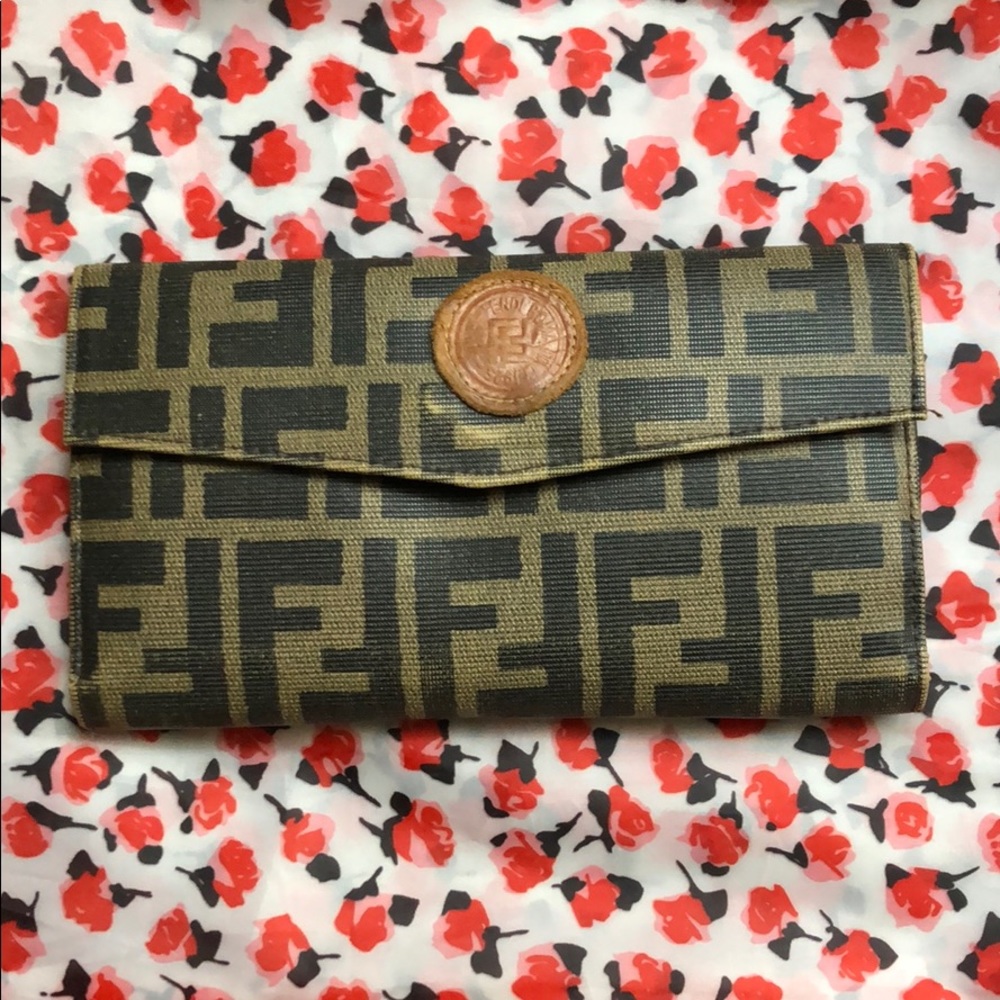 Vintage Fendi wallet